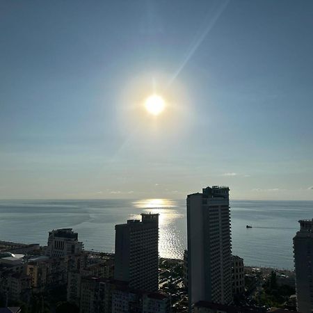 Pirosmani Mini Hotel Batumi Esterno foto
